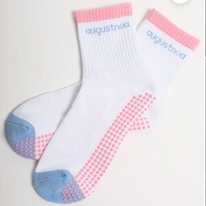 AUGUSTNOA BNWT Grip Socks in White, Pink, Blue One Size